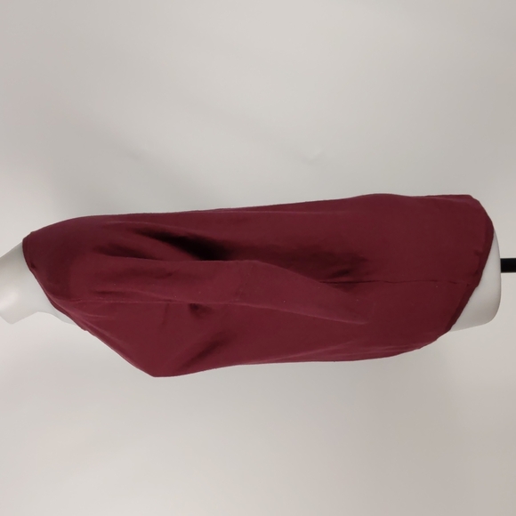 Dotti Women's Top Size Small Maroon 3/4 Sleeve Hi-Low Hem Round Neckline Jumper - Picture 9 of 14